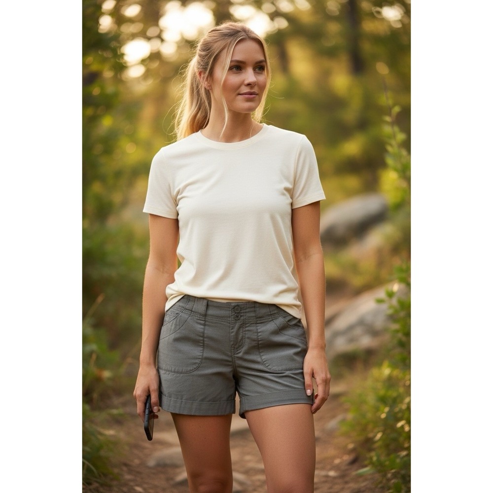 The North Face Women's 4 Ripstop Low Rise‎ Hiking Shorts Inseam 5"